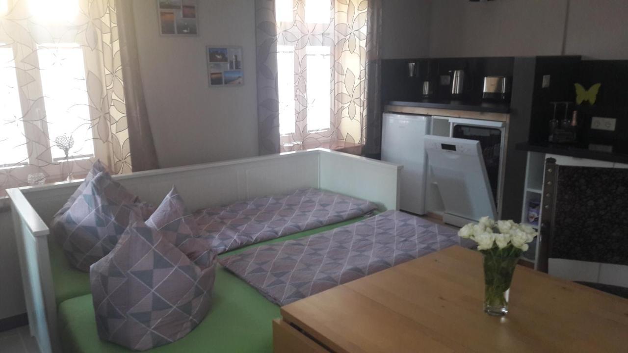 Zum Appartement *